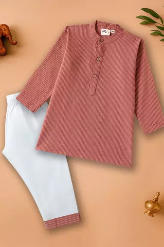 Boys brown middle cut katha woven design cotton kurta pyjama set