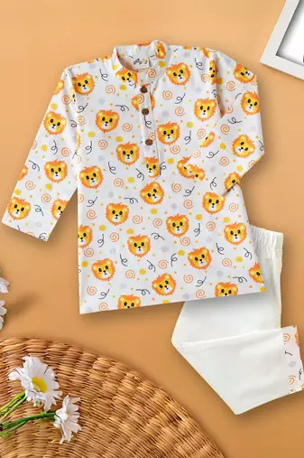 Boys white lion faces printed cotton kurta pyjama set