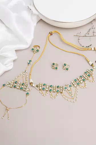 Emerald radiance neckalce full set