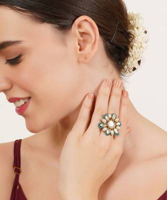 Adjustable kundan cocktail ring 1