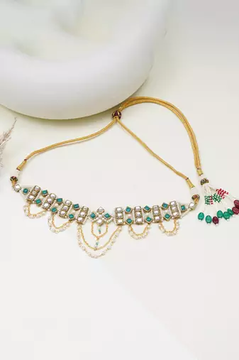 Emerald radiance neckalce