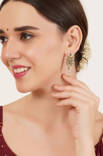 Green beaded leaf kundan stud earrings