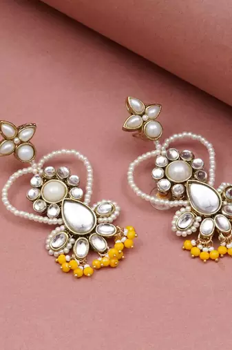 Heart shaped beaded earrings
