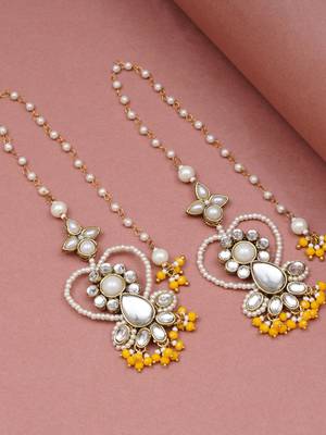 Heart shaped beaded kanauti earrings 2