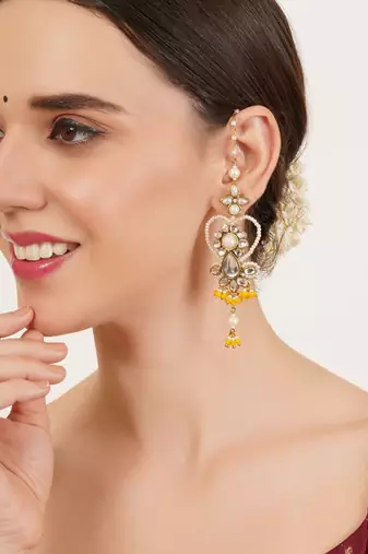 Heart shaped beaded kanauti earrings