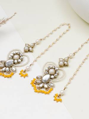 Heart shaped beaded kanauti earrings 4