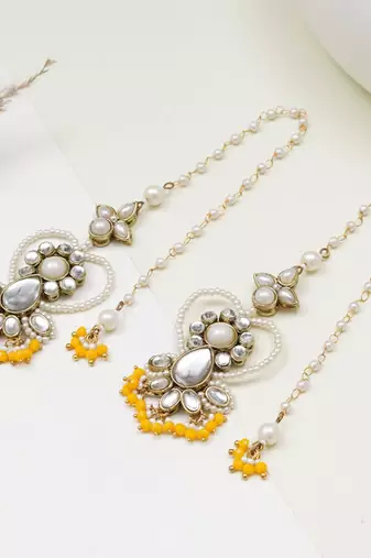 Heart shaped beaded kanauti earrings