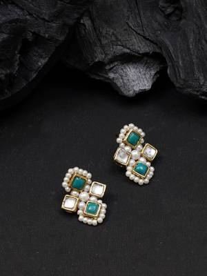 Mint royale pearl studs 4
