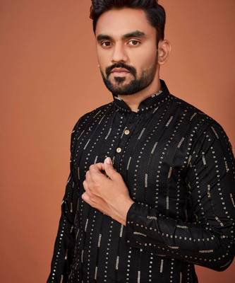 Traditional wear readymade men's kurta pyjama 4