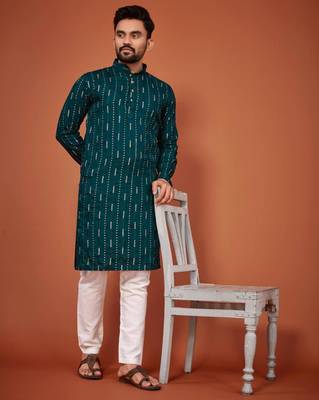 Traditional wear readymade men's kurta pyjama 1
