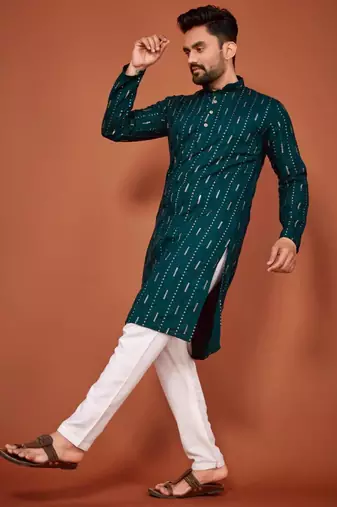 Traditional wear readymade men's kurta pyjama