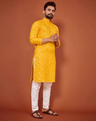 Traditional wear readymade men's kurta pyjama 1