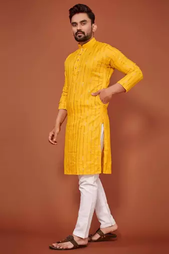 Traditional wear readymade men's kurta pyjama