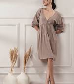 Women brown cotton v-neck dress
