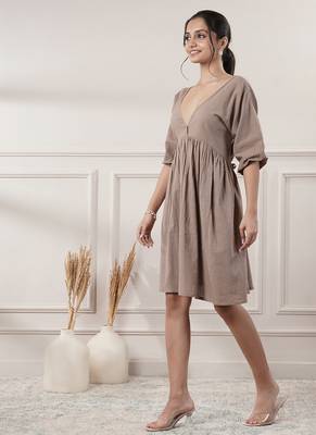 Women brown cotton v-neck dress 2