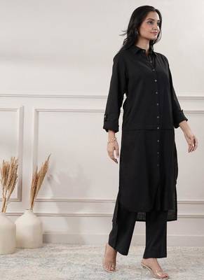 Women black cotton dress with button 3