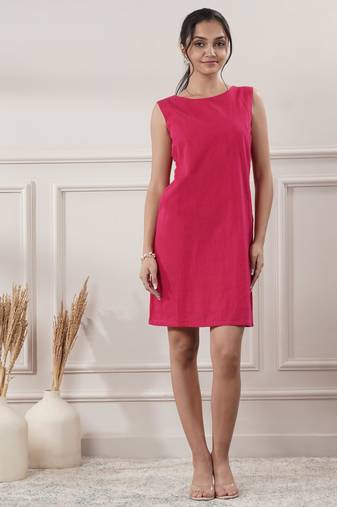 Women fuchsia short dress