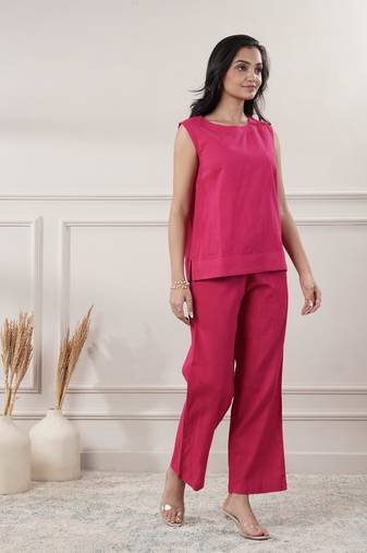 Women fuchsia cotton yoga set