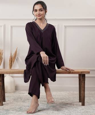 Women rayon wine v-neck co-ord set with pant 4