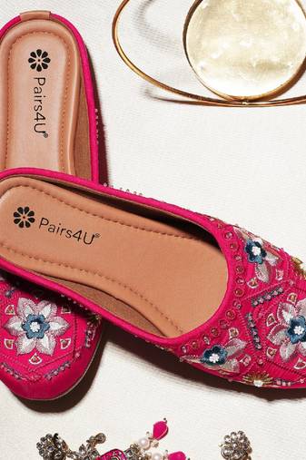 Pairs4u women's dark pink embroidered canvas punjabi jutti slip-on ethnic flats with comfortable pvc sole