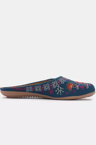 women's ethnic embroidered canvas jutti - comfortable slip-on punjabi flats with pvc sole for women & girls