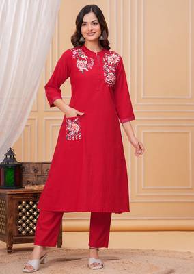 Red embroidered cotton kurta and pant set 2