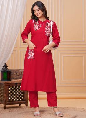 Red embroidered cotton kurta and pant set 4
