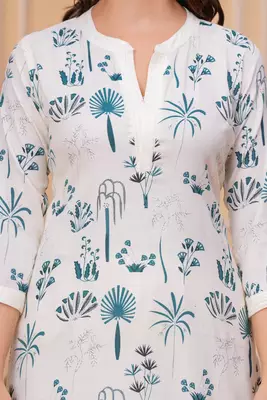 Blue white printed cotton kurta and pant set 5