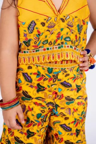 Yellow embroidered cotton co ord set