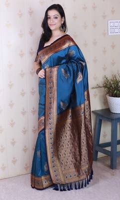 Soft silk banarasi peacock zari woven saree 2