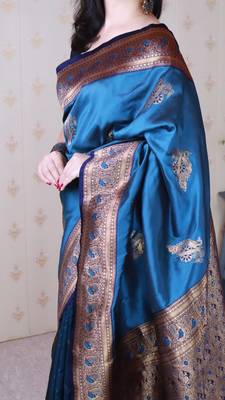 Soft silk banarasi peacock zari woven saree 4