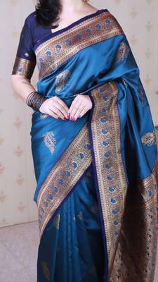 Soft silk banarasi peacock zari woven saree 5