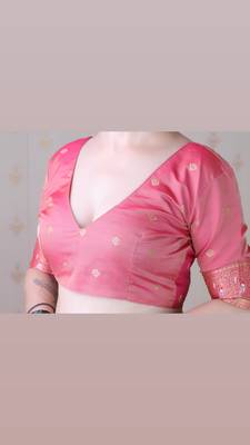 Soft silk banarasi peacock zari woven saree 2