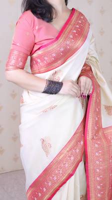 Soft silk banarasi peacock zari woven saree 4