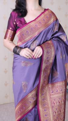 Soft silk banarasi peacock zari woven saree 4