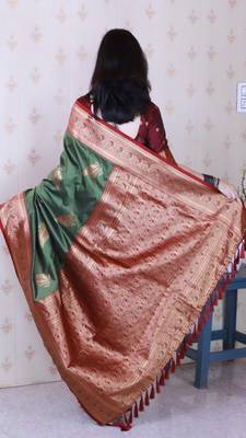 Soft silk banarasi peacock zari woven saree 2