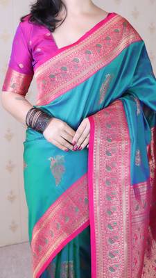 Soft silk banarasi peacock zari woven saree 4