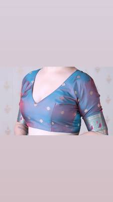 Soft silk banarasi peacock zari woven saree 2