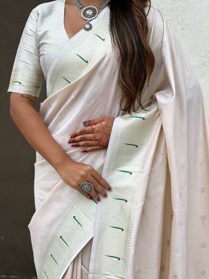Pastel zari woven peacock lotus paithani silk saree 3