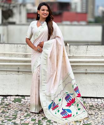 Pastel zari woven peacock lotus paithani silk saree 5
