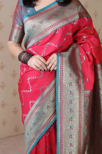 Soft silk banarasi zigzag meenakari zari woven saree