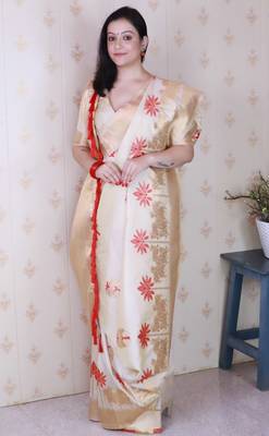 Soft silk saree with kamdhenu weaves zari woven saree 1