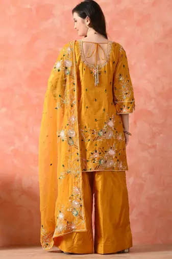 Yellow kurta set with thread, pearl & zardozi work