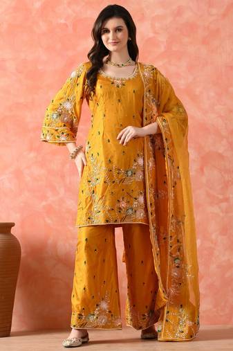 Yellow kurta set with thread, pearl & zardozi work