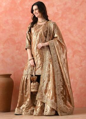 Golden gharara set with zardozi & kundan embroidery 4
