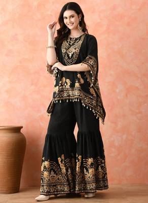 Black kaftaan gharara set with mirror work 3