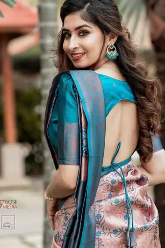 New Designer Banarasi Woven Soft Silk Saree With Blouse Set 