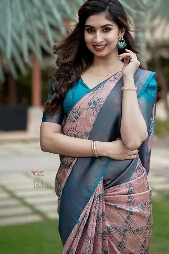 New Designer Banarasi Woven Soft Silk Saree With Blouse Set 