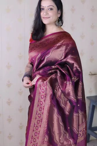 Soft silk bandhani leheriya zari woven saree