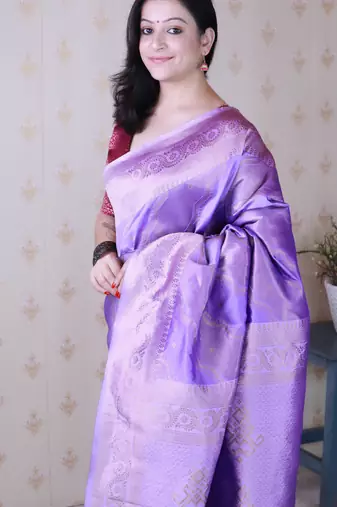Soft silk bandhani leheriya zari woven saree